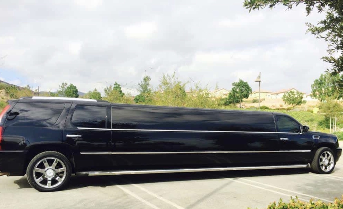 Nassau's Premier Limousine : Ground Transportation (ONE WAY)